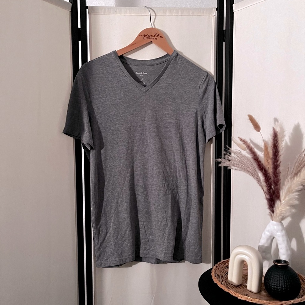 3/$10 Goodfellow Basic Gray V Neck Short Sleeve Shirt